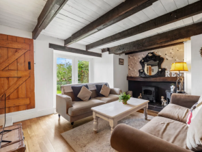 2 bedroom Cottage near Swansea, South Wales