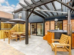3 bedroom Cottage near Alcester, Warwickshire