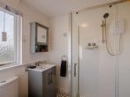 En-suite shower room En-suite shower room