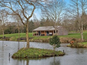 3 bedroom Chalets / Lodges near Cullompton, Devon