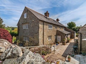6 bedroom Cottage near Ventnor, Isle of Wight
