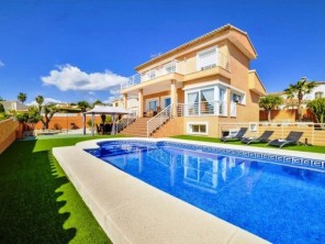 4 bedroom Houses / Villas near Calpe/Calp, Costa Blanca - Valencia, Spain