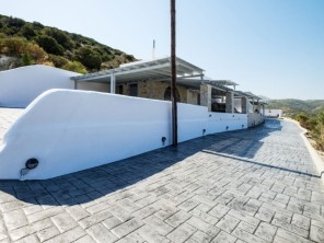 2 bedroom Villa near Paros, Cyclades, Greece