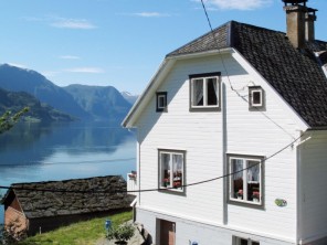 4 bedroom Apartment near Luster, (Inner) Sognefjord, Norway