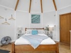 The Ocean Room Roundhouse, East Thorne #4 The Ocean Room Roundhouse, East Thorne #4