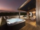 Super Stylish Lodge for Couples