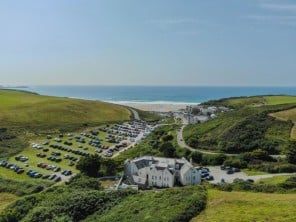 Coastal Retreat overlooking Watergate Bay