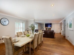 Coastal Apartment near Golf Course & Beach