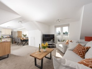 Modern Apartment Near to the Sea