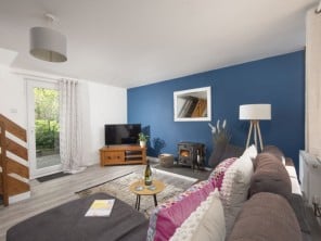 Cosy Cottage Near the Sea with Private Hot Tub