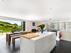 Luxury Sea View House Ideal for Familes & Groups
