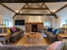 Luxury Rural Retreat for Big Groups with Private Hot Tub