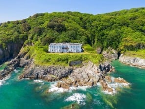 Unique Former Signal House with Panoramic Sea Views
