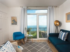 Sea View Apartment Ideal for Families & Close to the Beach