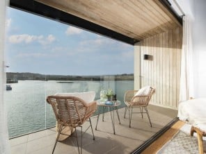 Boutique Waterfront Townhouse on the Hayle Estuary