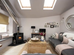 1 bedroom Cottage near Mousehole, (pseudo) England (UA/MD/LB)