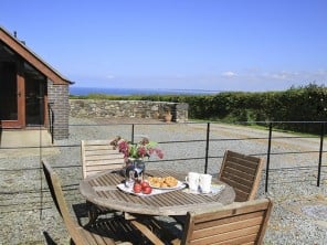 3 bedroom property near Pontllyfni, North Wales