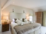 Harlech Apartments - Matholwch #9