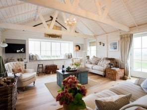 3 bedroom property near Dulas, North Wales