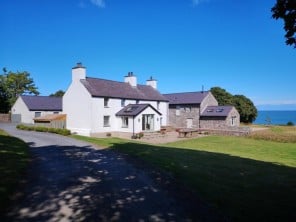4 bedroom property near Dulas, North Wales