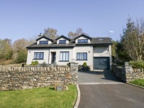 Luxury Holiday Cottage in a Rural Setting