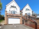 Town Apartment with Pool & Gym Access