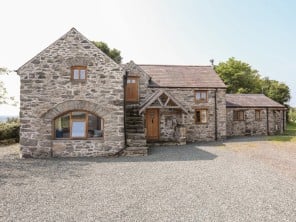 Pet Friendly Barn Conversion Close to the Coast