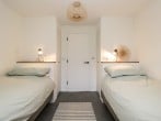 High Cogges Farm Holiday Cottages – The Cart Shed #11 High Cogges Farm Holiday Cottages – The Cart Shed #11