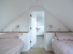 High Cogges Farm Holiday Cottages – The Cart Shed #16 High Cogges Farm Holiday Cottages – The Cart Shed #16