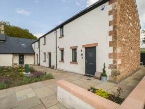 2 bedroom property near Brampton, Cumbria & the Lake District