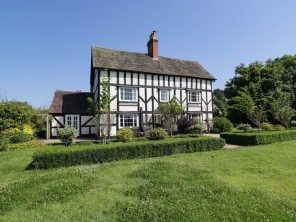 3 bedroom property near Worcester, Worcestershire, England