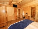 Holly Lodge #20