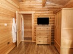 Holly Lodge #24