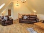 Holly Lodge #19