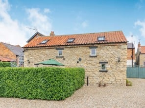 2 bedroom property near Scarborough, Yorkshire