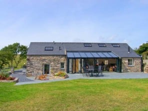 4 bedroom property near Porthmadog, North Wales