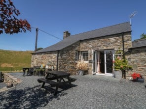 2 bedroom property near Porthmadog, North Wales