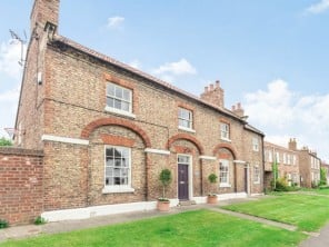 2 bedroom property near York, Yorkshire