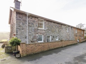 6 bedroom property near Newtown, Powys / Brecon Beacons, Wales