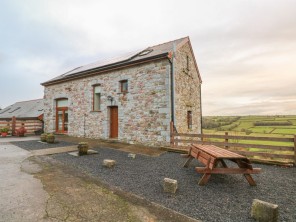 2 bedroom property near Kidwelly, South Wales, Wales