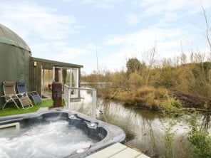 1 bedroom property near Tewkesbury, Worcestershire
