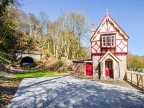 2 bedroom property near Stoke-on-Trent, Staffordshire