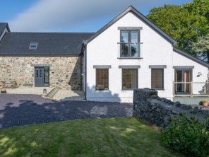 3 bedroom property near Menai Bridge, North Wales