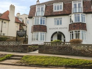 2 bedroom property near Scarborough, Yorkshire