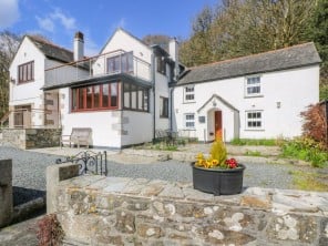 Restored Millhouse in a Creekside Location