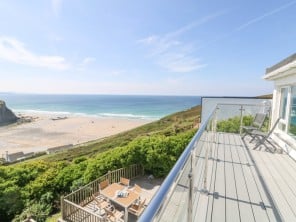 4 bedroom property near PORTHTOWAN, Cornwall