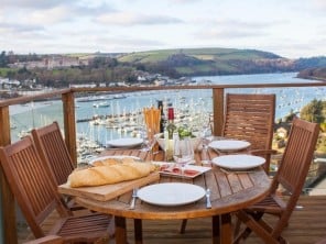 4 bedroom property near DARTMOUTH, Devon