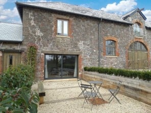 2 bedroom property near Talaton House, Devon