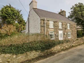 2 bedroom property near Pwllheli, North Wales, Wales