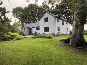 5 bedroom property near Denbigh, North Wales